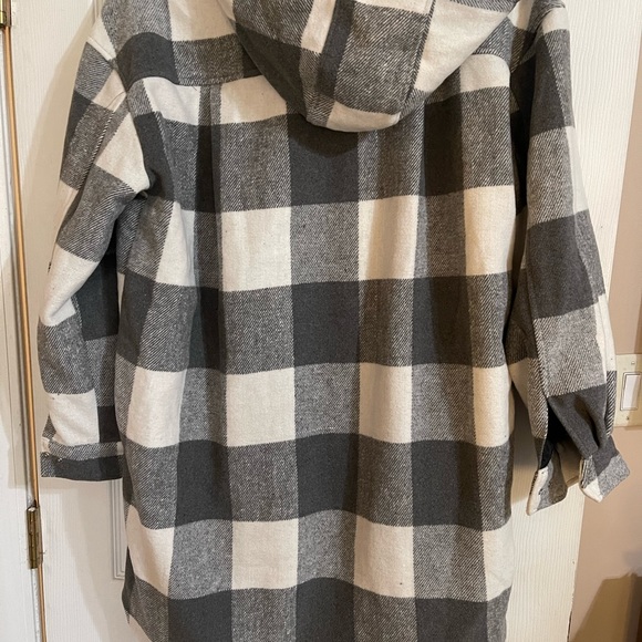 Fashion nova oversized gray and white coat size small - Picture 6 of 9